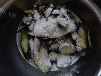 家常菜蒜香煎茄子做法图解3)