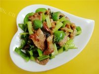 家常菜青椒炒肉片