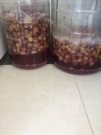 好吃的自制葡萄酒做法图解4)
