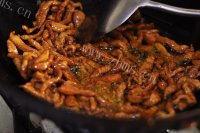 刺老芽炒肉丝做法图解6)
