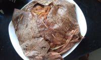 香浓的荷叶粉蒸肉做法图解9)