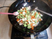 蚕豆胡萝卜焖饭的做法图解七