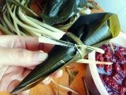 美味的饭豆粽子做法图解9)
