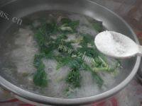 青菜豆腐汤做法图解8)