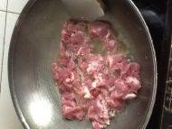 飘香的青椒炒肉片做法图解7)