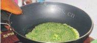 美味的韭菜煎蛋饼做法图解9)