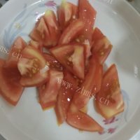 美味的西红柿鸡蛋面做法图解2)