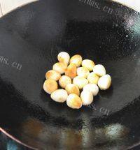 美味的番茄鹌鹑蛋做法图解6)