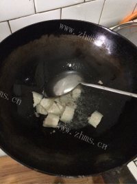 家常菜肉炒角瓜做法图解3)