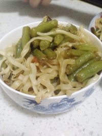 美味的蒸面条