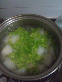 美味的萝卜排骨汤