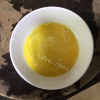 美味明月草瘦肉汤做法图解6)