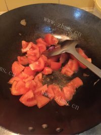 独特的番茄牛腩做法图解7)