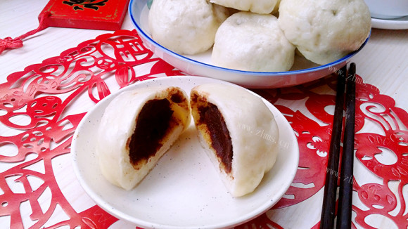 咸甜适中的豆沙包