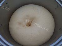 美味的土司面包做法图解4)