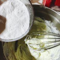 美味的纸杯抹茶冰淇淋做法图解2)
