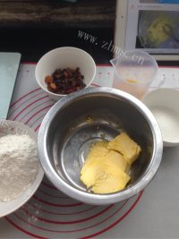 自制蔓越莓饼干做法图解1)
