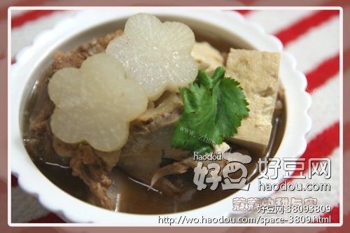 豆腐萝卜大骨汤