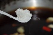 美味的五香鸭舌做法图解13)