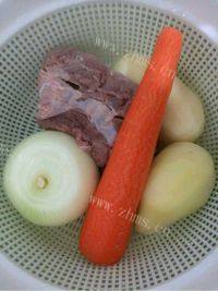 家常菜土豆焖牛肉做法图解1)