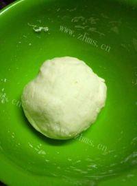 自己做的葱油饼做法图解2)