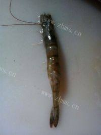 美味的干煎大虾做法图解2)