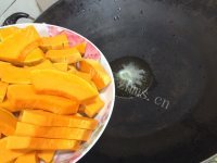 家常菜素炒南瓜做法图解4)