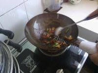 「DIY美食」豆角炒肉做法图解4)
