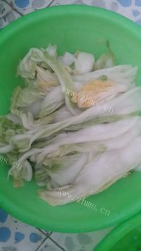 芳香四溢的辣白菜做法图解12)