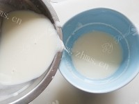 养颜的大良双皮奶做法图解4)