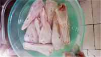 自制卤鸭头做法图解1)