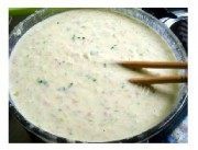 美味的金黄鸡蛋摊饼子做法图解3)
