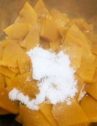 好吃的牛奶南瓜汤做法图解3)