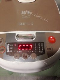 美味的腊肠焖饭做法图解7)