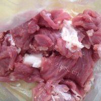 肉片炒荷兰豆做法图解7)