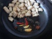 芋头烧肉做法图解2)