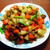 家常菜爆炒三丁