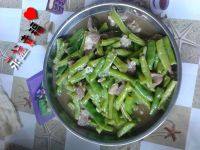 诱人的猪肉炒豆角