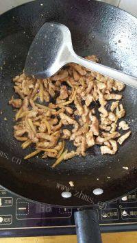 家常菜土豆炒肉丝做法图解3)