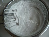 特色美食红丝绒蛋糕卷做法图解15)
