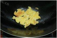 在家做的韭黄炒蛋的做法图解七
