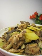 家常菜炒公鸡