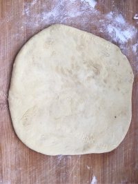美餐自制风味披萨做法图解15)