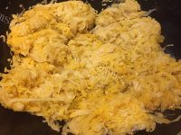 美味的酸菜汆白肉做法图解7)