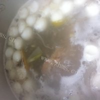 色味俱佳的冬瓜骨头汤做法图解5)