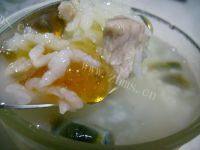 「念念不忘」皮蛋瘦肉粥