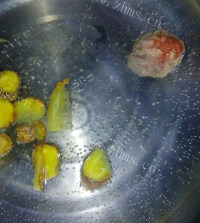 美味的肉圆子火锅做法图解4)