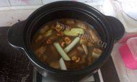 砂锅版红烧肉炖干扁豆做法图解10)