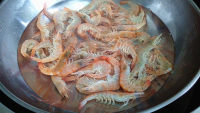 美味的白灼海虾做法图解3)