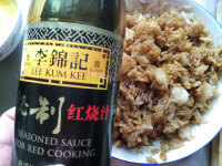热腾腾的酱油炒饭做法图解2)